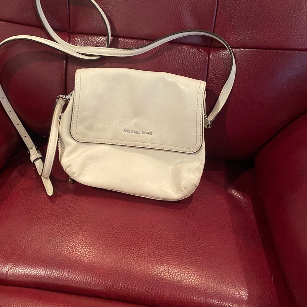 Michael kors crossbody